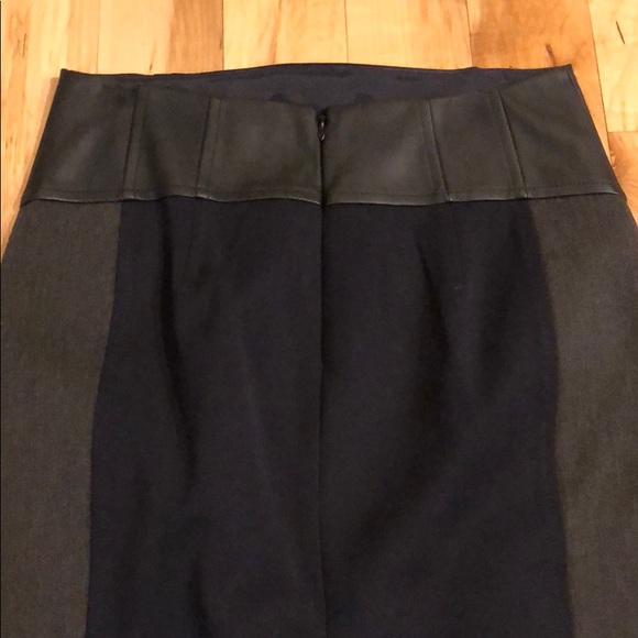 Express skirt with leather-like detail - Picture 4 of 7